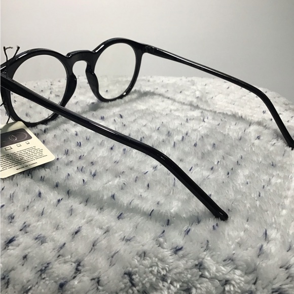 Glasses with clear lens - Picture 4 of 5